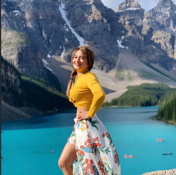 Meet your Posher, Michelle - Picture 1 of 1